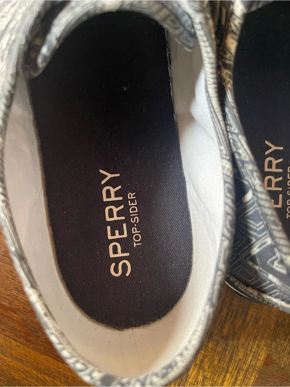 Sperry casual low